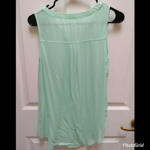 Old Navy mint Sleeveless Blouse nwt - Picture 2 of 2